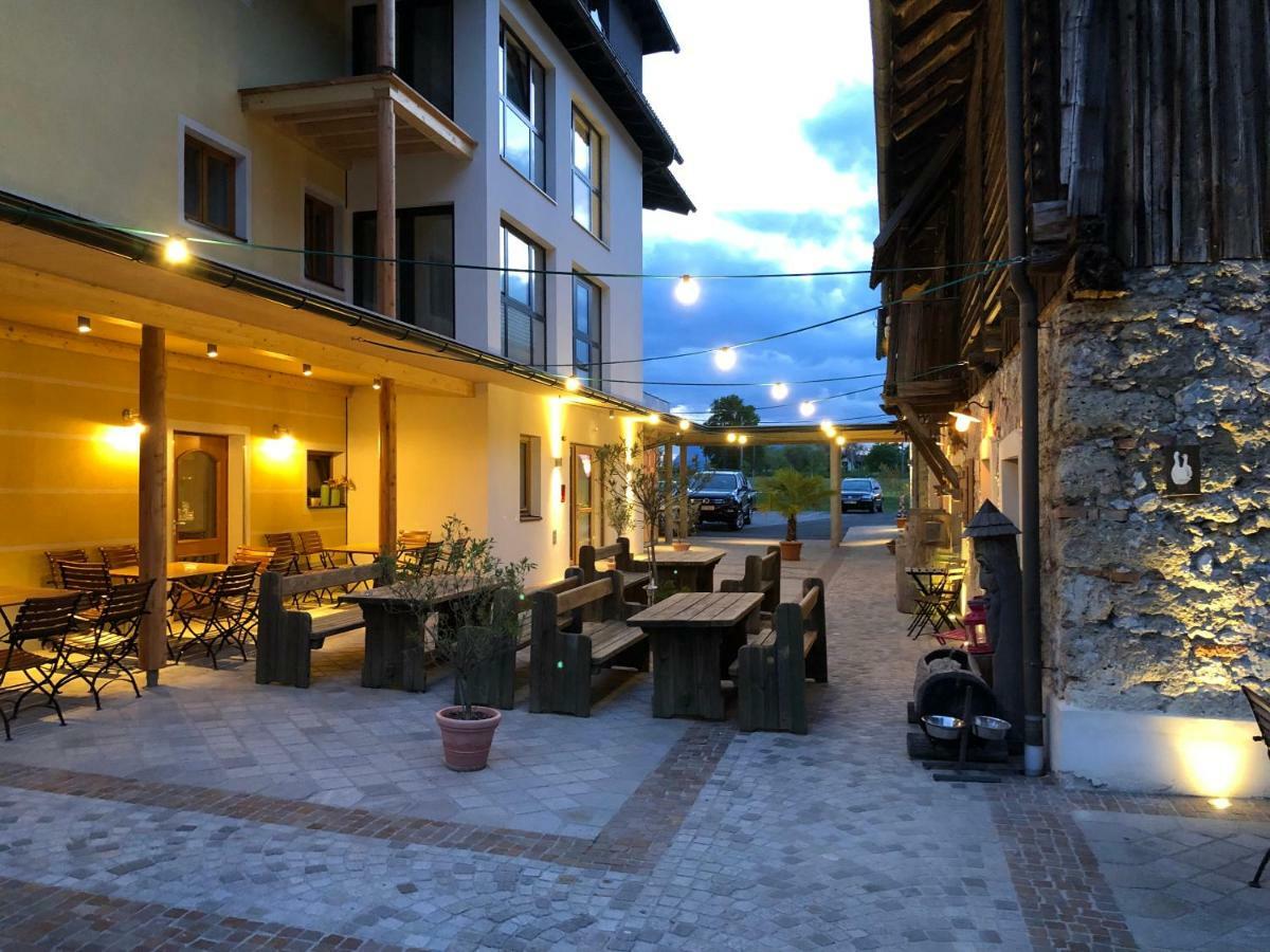Alpen Adria Gasthof Rausch Ledenitzen Exterior foto